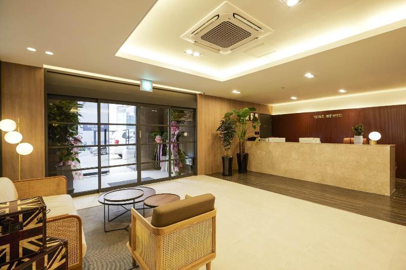 호텔 Browndot Suwon Cityhall