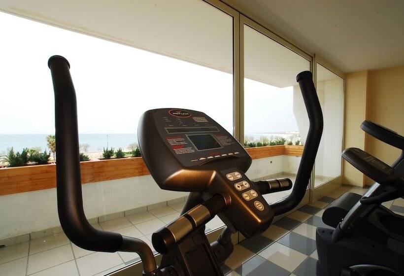 فندق Cala Saracena Resort