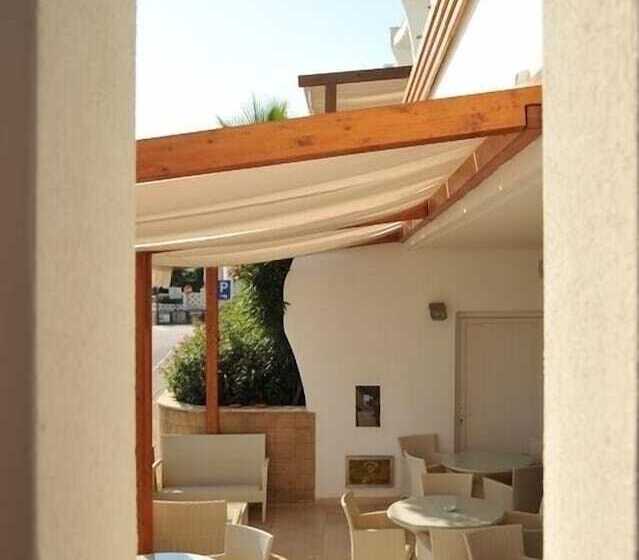 فندق Cala Saracena Resort