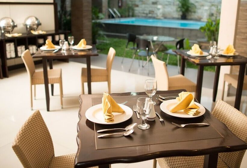 호텔 Dinasty Smart