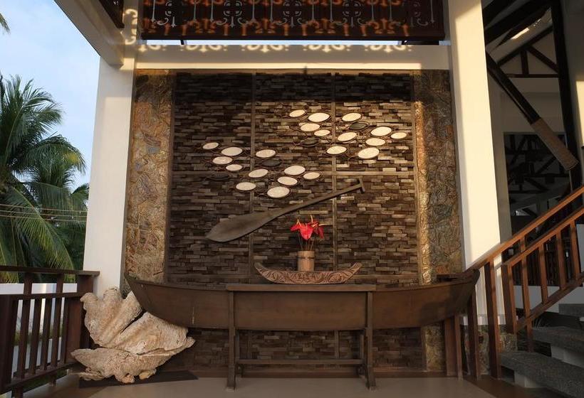 هتل Dive Thru Scuba Resort