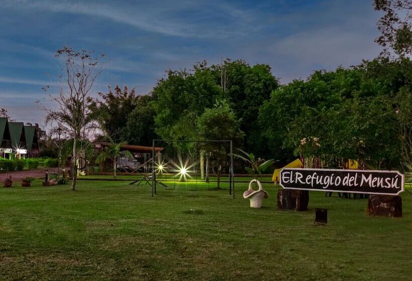 ホテル Cabañas El Refugio Del Mensu