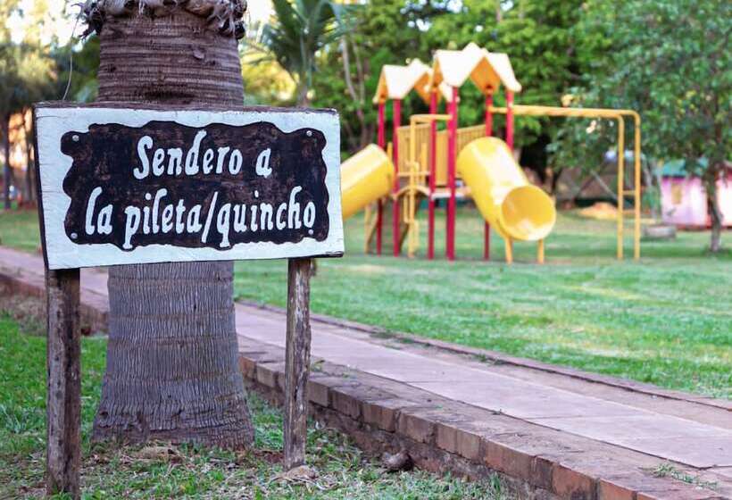 ホテル Cabañas El Refugio Del Mensu