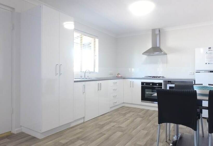 فندق Esperance Bay Holiday Park