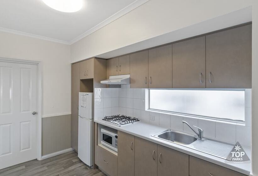 فندق Esperance Bay Holiday Park