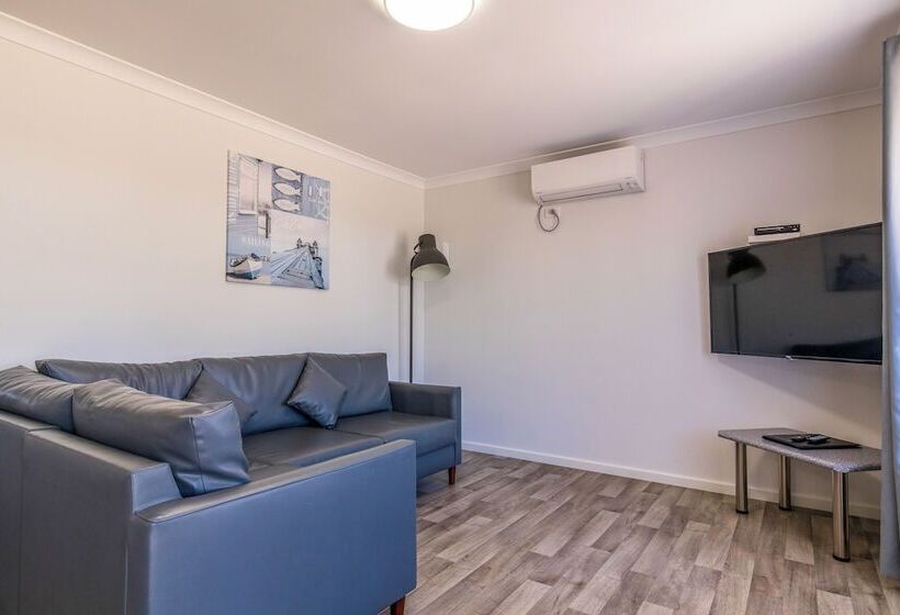 فندق Esperance Bay Holiday Park