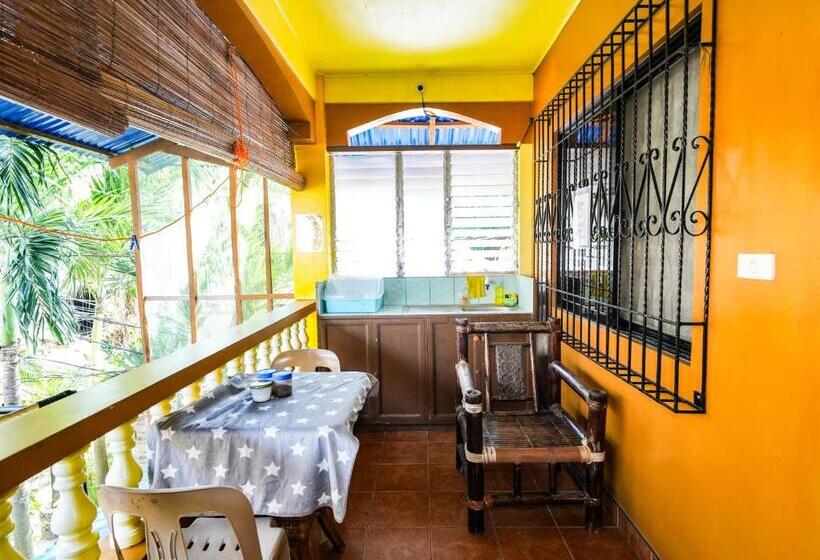 בית מלון כפרי Gracias Inn Boracay