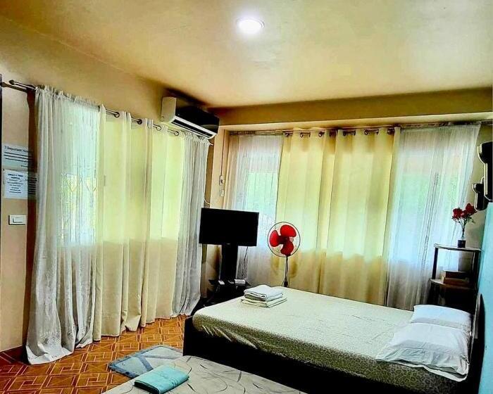 هتل Gracias Inn Boracay