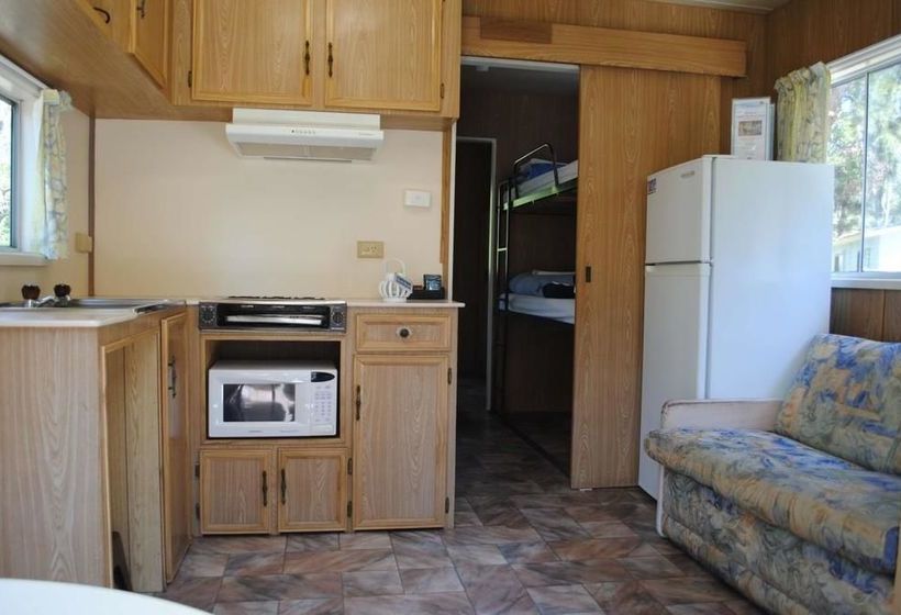 בית מלון כפרי Island View Beach Resort