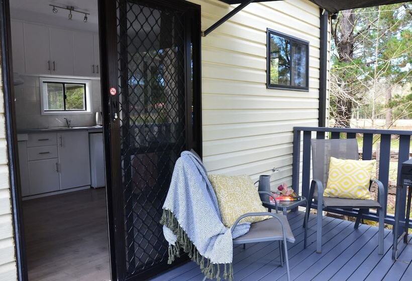 בית מלון כפרי Jervis Bay Cabins & Hidden Creek Campsite