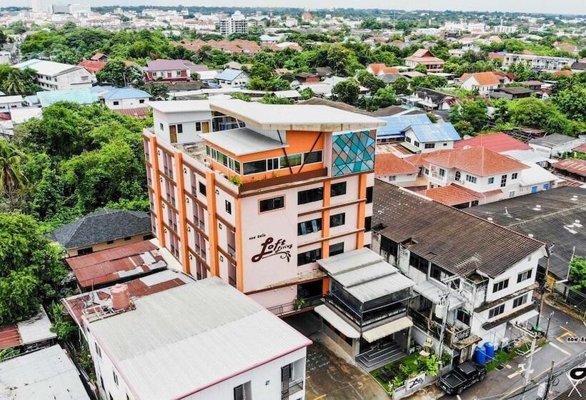 בית מלון כפרי Loft Living  Khonkaen