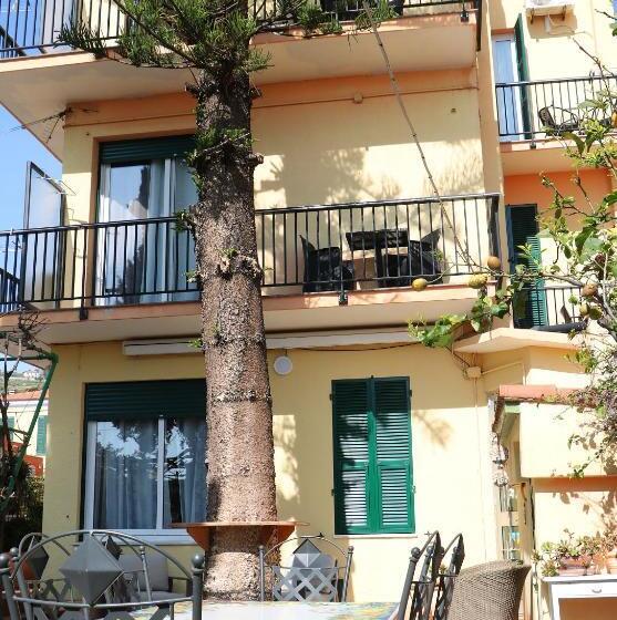 هتل Lora Rda Luxury