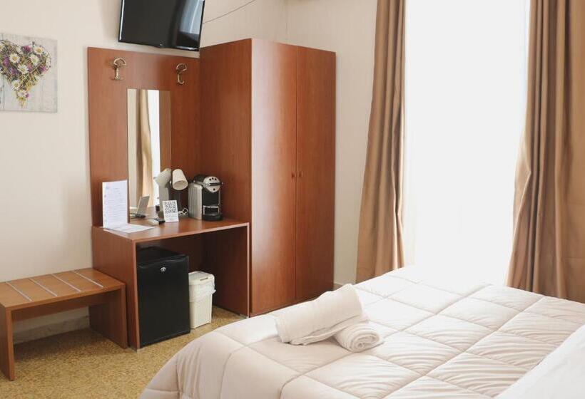 酒店 Lora Rda Luxury