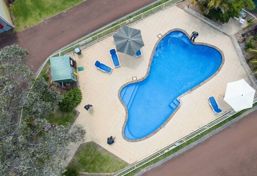 هتل Margaret River Tourist Park