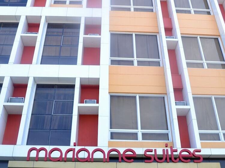 فندق Marianne Suites
