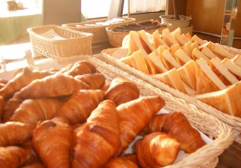 Отель Marroad Tsukuba