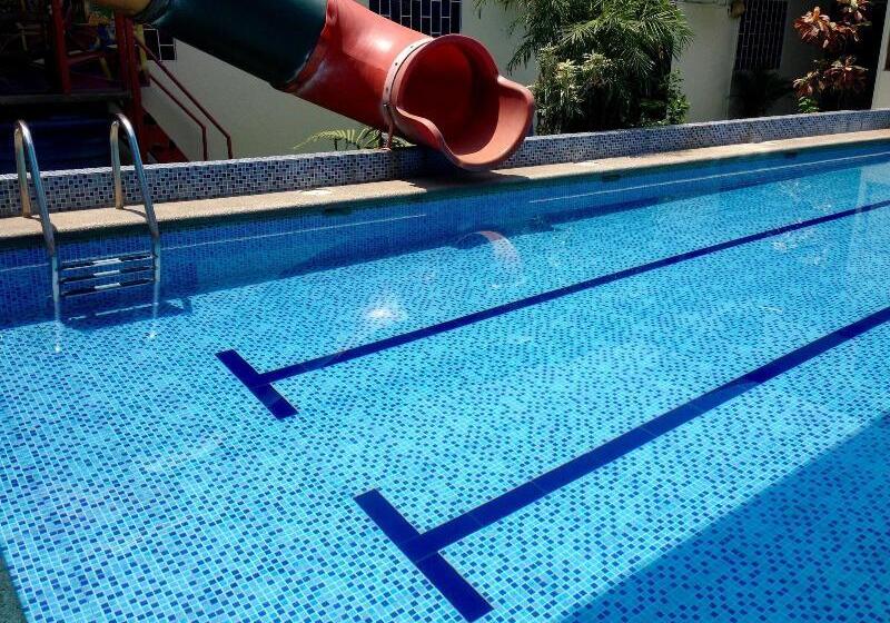 בית מלון כפרי Mundialcity