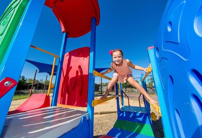 בית מלון כפרי Nrma Yarrawonga Mulwala Holiday Park