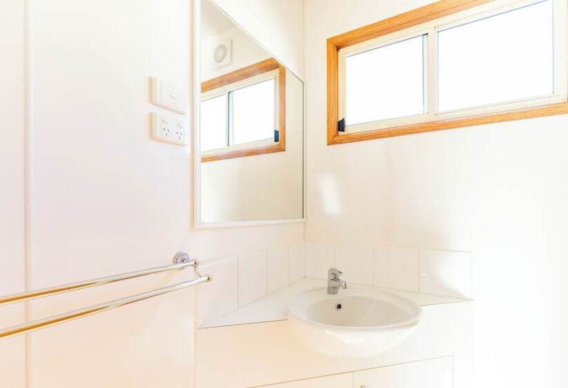 בית מלון כפרי Nrma Yarrawonga Mulwala Holiday Park