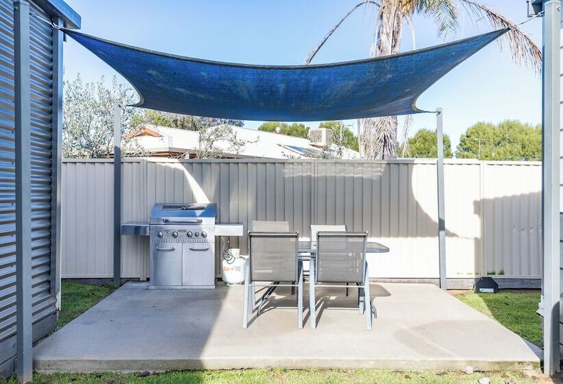 בית מלון כפרי Nrma Yarrawonga Mulwala Holiday Park
