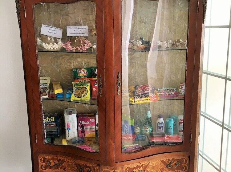 בית מלון כפרי Ocean West Boutique