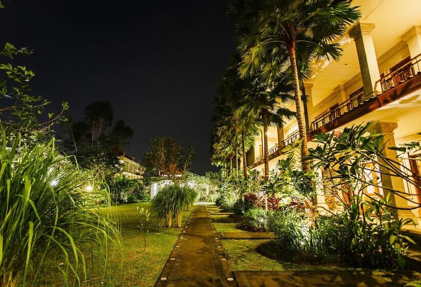 בית מלון כפרי Om Ham Retreat And Resort