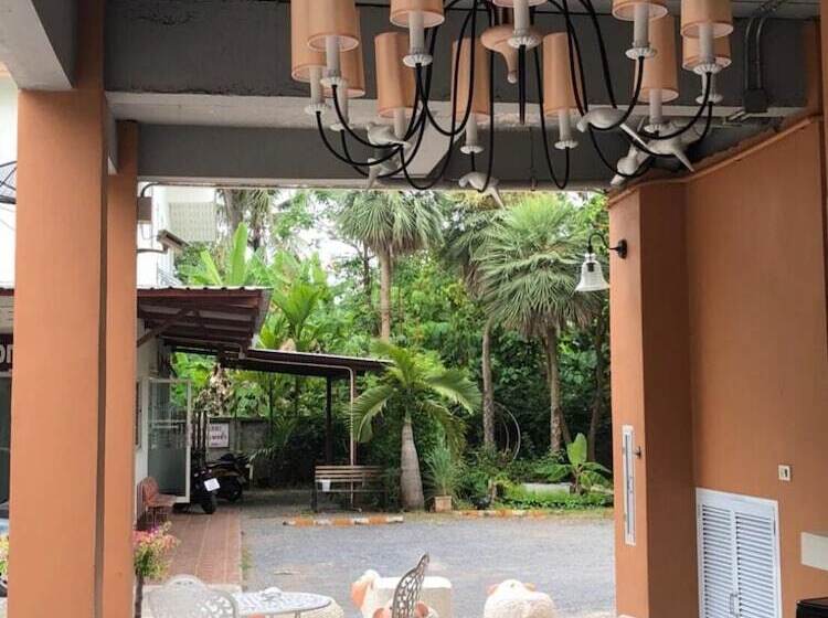 호텔 Papangkorn House