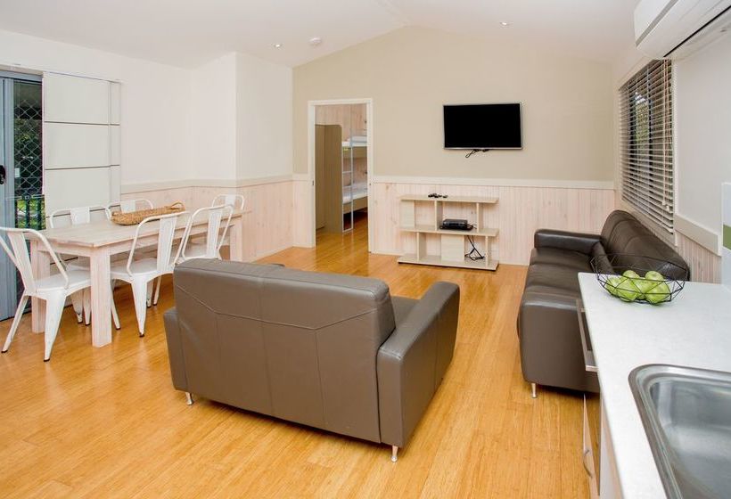 فندق Big4 Park Beach Holiday Park