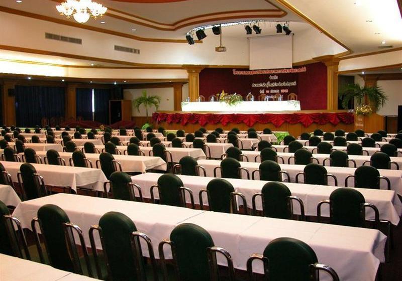 Hotel Pathum Thani Place