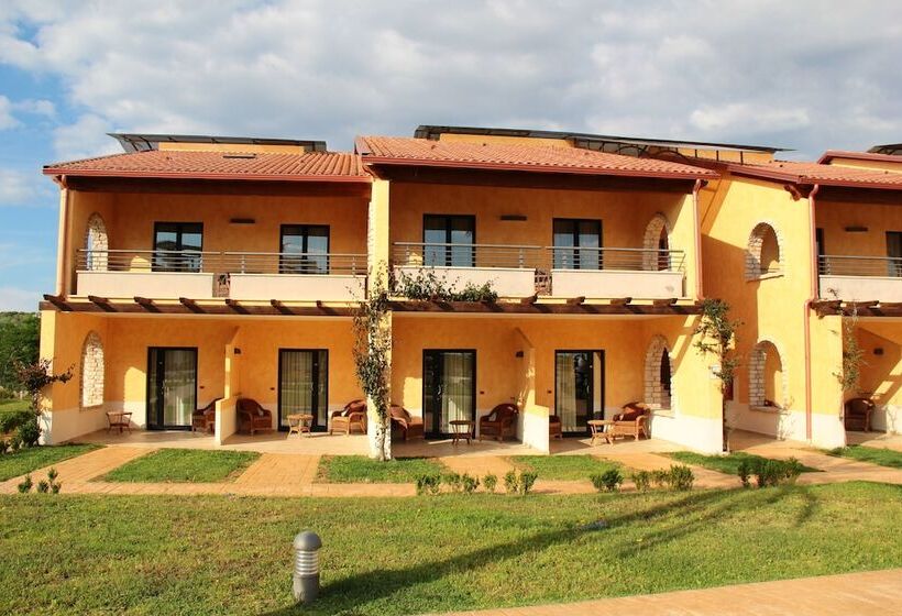בית מלון כפרי Relais Capo Spulico   Beach & Spa