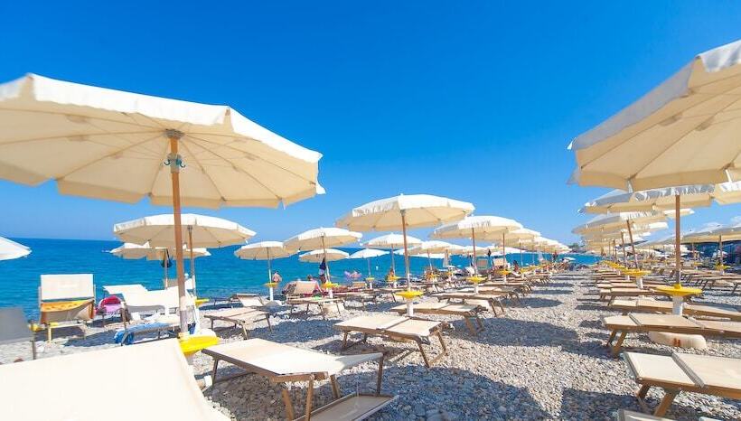 בית מלון כפרי Relais Capo Spulico   Beach & Spa