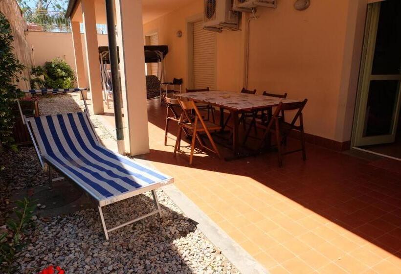 ホテル Appartamenti Onda Etrusca