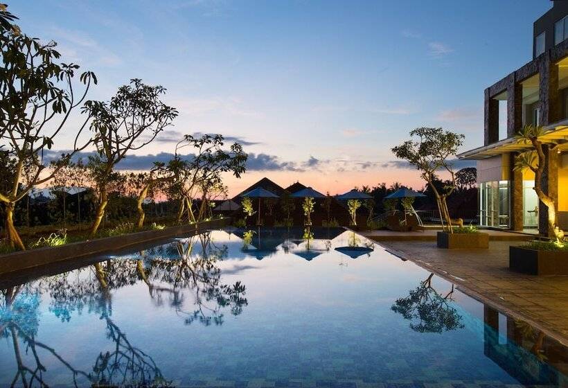 Отель Santika Banyuwangi