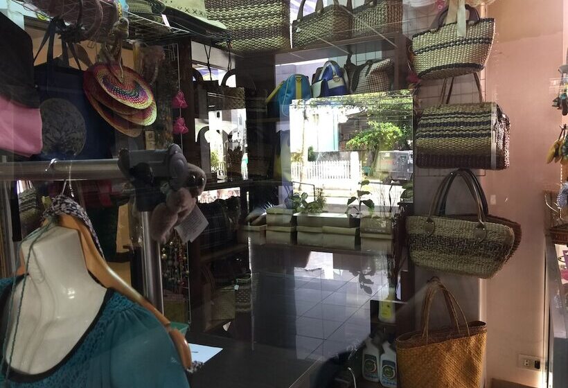 Отель Soledad Suites