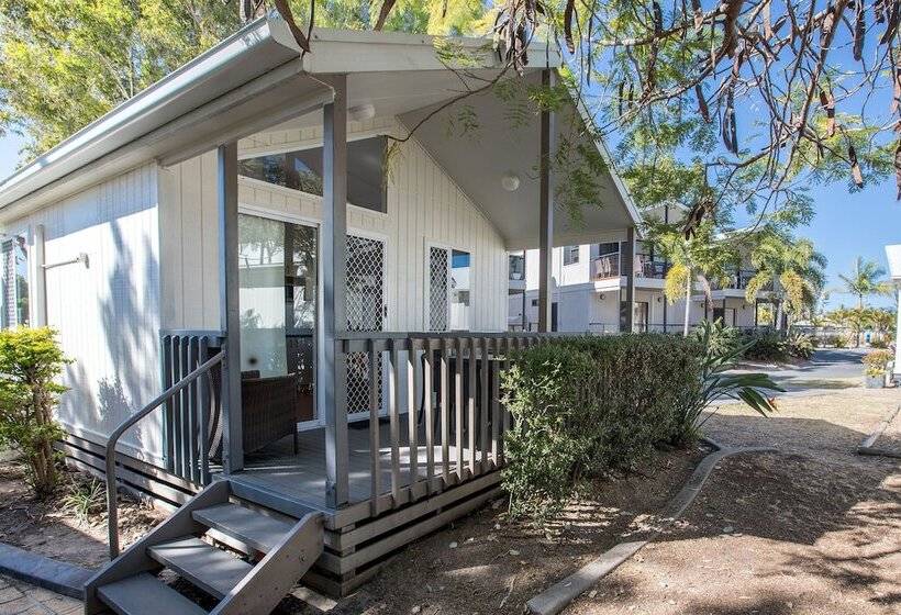 בית מלון כפרי Tallebudgera Creek Tourist Park