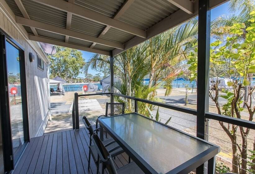 בית מלון כפרי Tallebudgera Creek Tourist Park