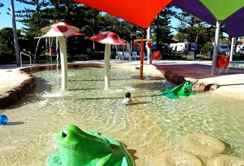 בית מלון כפרי Tallebudgera Creek Tourist Park