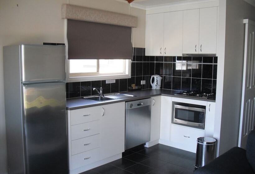 בית מלון כפרי Tasman Holiday Parks   Lake Mulwala