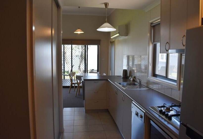 בית מלון כפרי Tasman Holiday Parks   Lake Mulwala