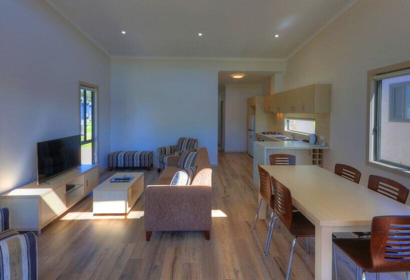 בית מלון כפרי Tasman Holiday Parks   Lake Mulwala