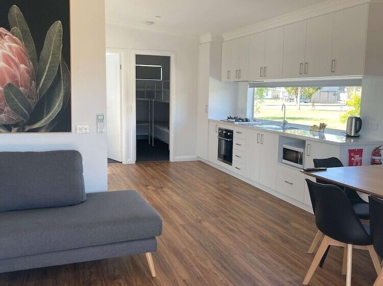 בית מלון כפרי Tasman Holiday Parks   Lake Mulwala