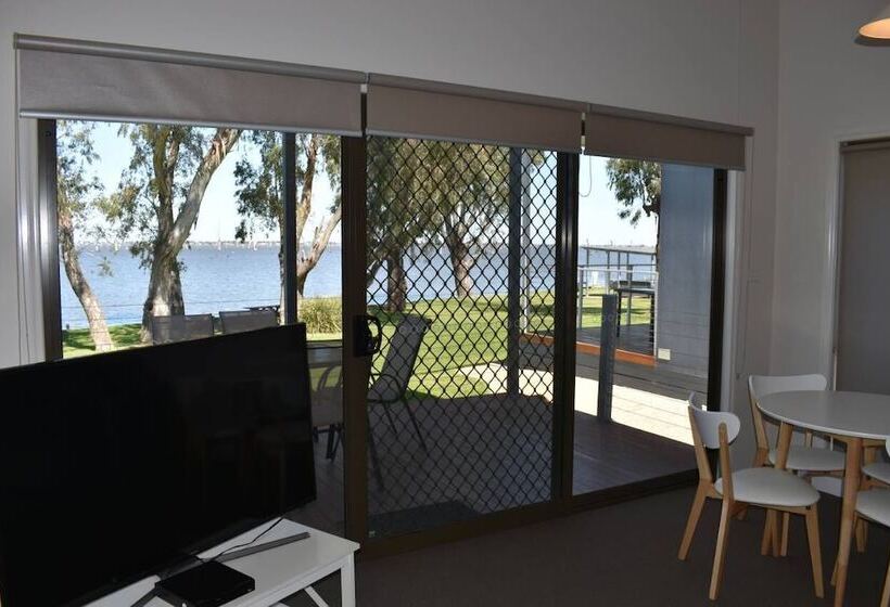 בית מלון כפרי Tasman Holiday Parks   Lake Mulwala