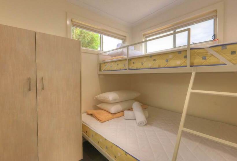 בית מלון כפרי Tasman Holiday Parks   Lake Mulwala