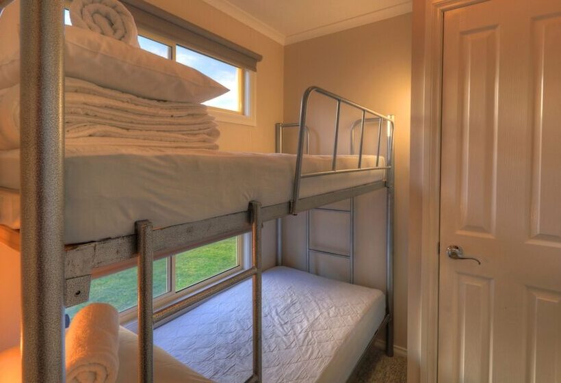 בית מלון כפרי Tasman Holiday Parks   Lake Mulwala