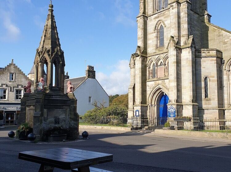 Отель The Covenanter