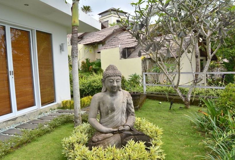 ホテル The Eyes Bali Villa