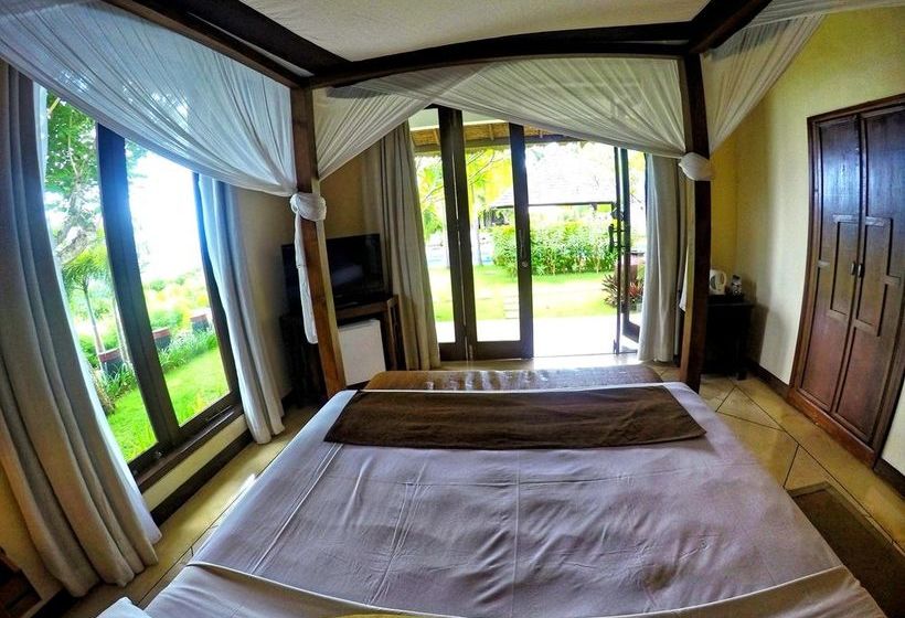 ホテル The Eyes Bali Villa