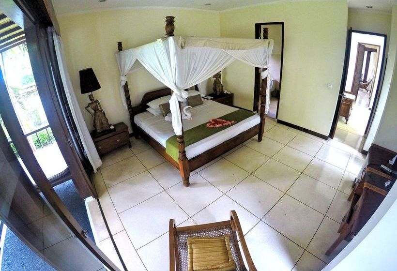 ホテル The Eyes Bali Villa