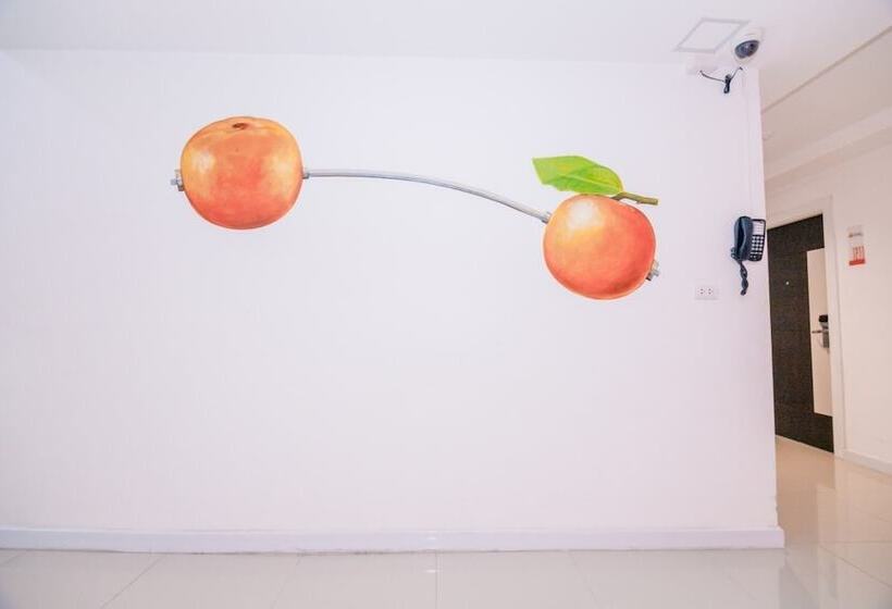 Отель The Original Orange