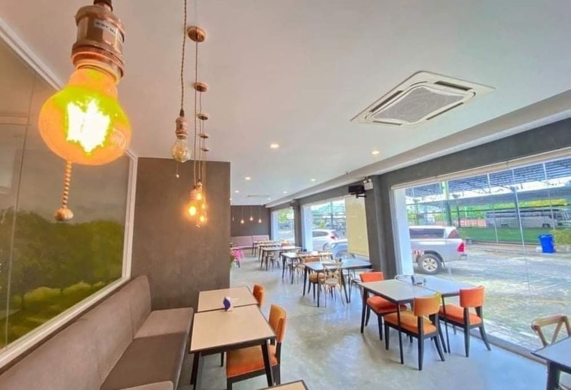 Отель The Original Orange